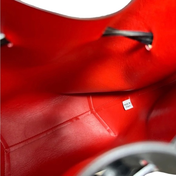 MANSUR GAVRIEL Black Leather Bucket Bag Large Flamma Red Interior - Picture 6 of 6